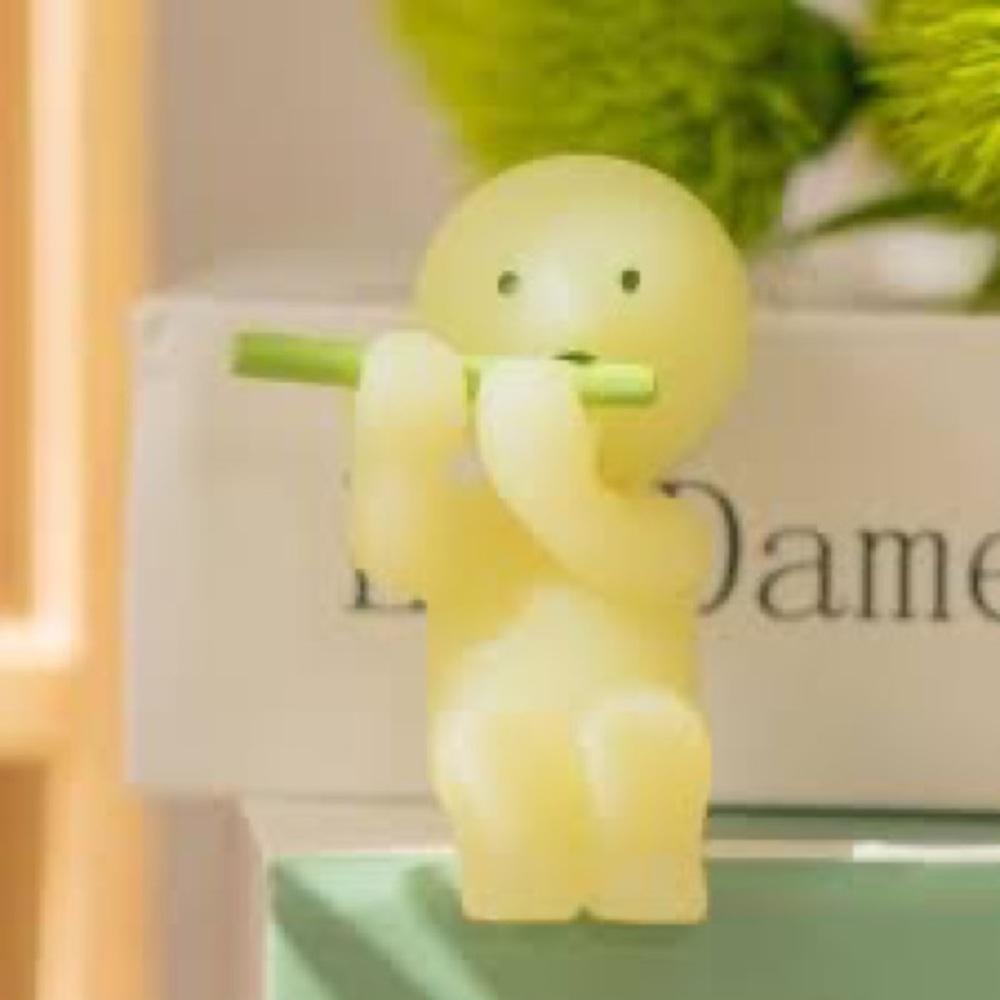 Smiski Glow in the Dark Living Series - Flute with Box
